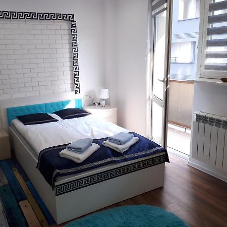 Apartamenty Centrum Mala Dwojeczka Blekitna Panoramiczna Balkonem Promenada Kielce Buitenkant foto