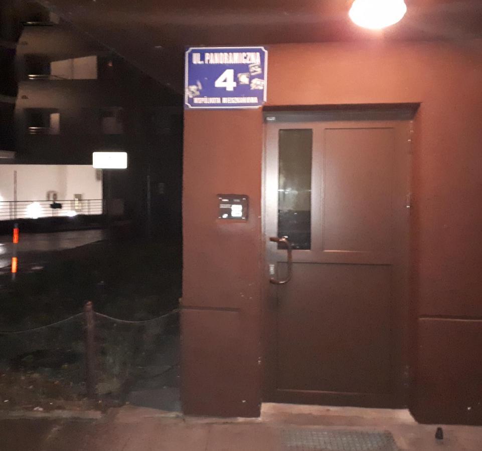 Apartamenty Centrum Mala Dwojeczka Blekitna Panoramiczna Balkonem Promenada Kielce Buitenkant foto