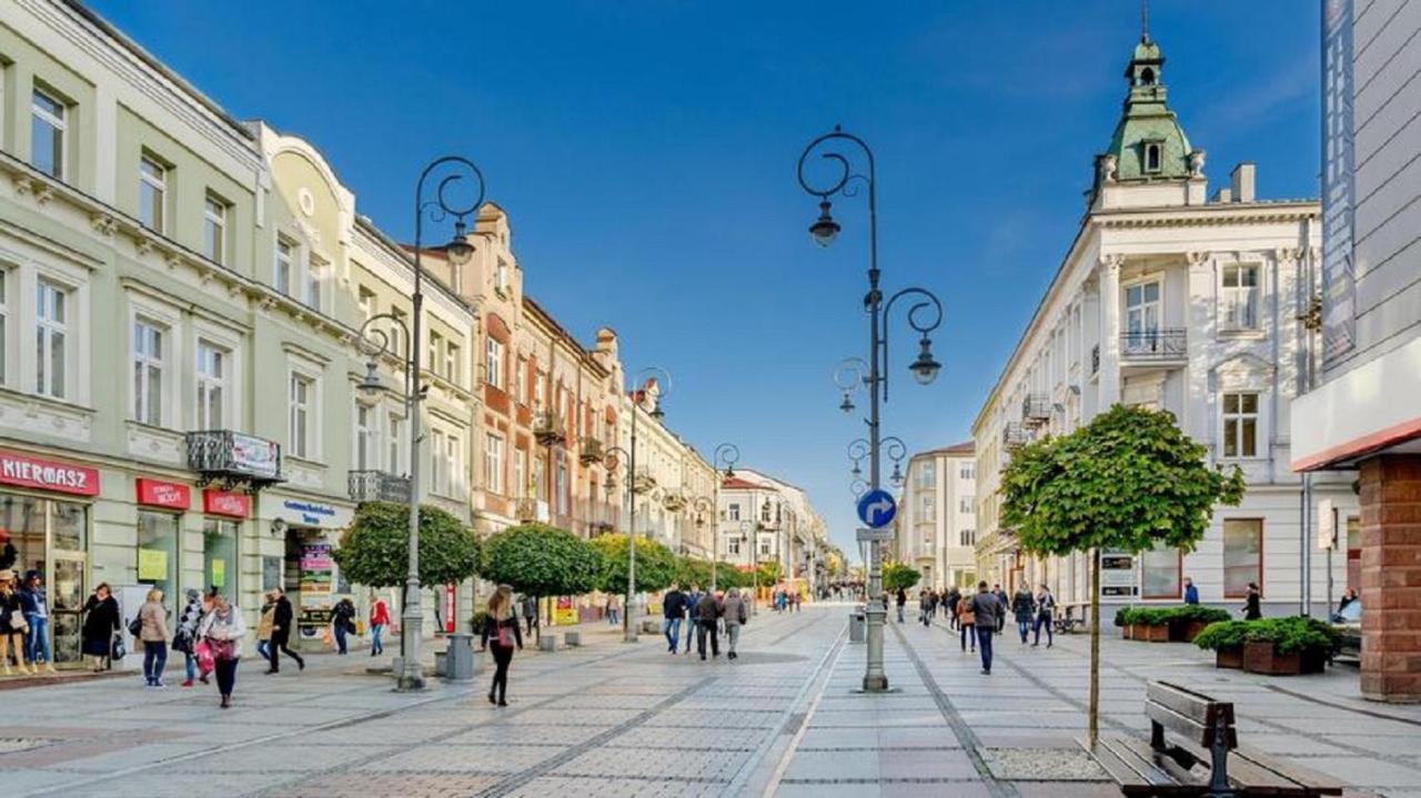 Apartamenty Centrum Mala Dwojeczka Blekitna Panoramiczna Balkonem Promenada Kielce Buitenkant foto