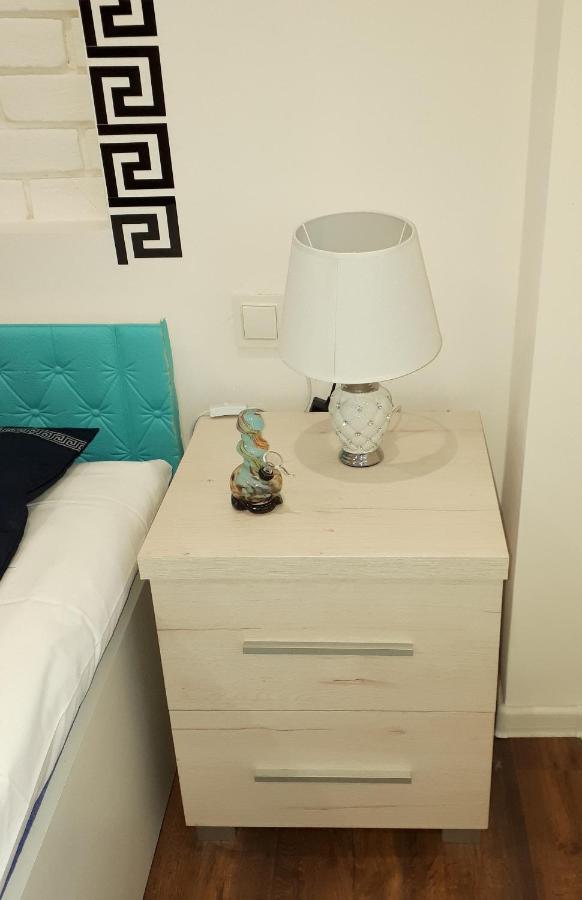 Apartamenty Centrum Mala Dwojeczka Blekitna Panoramiczna Balkonem Promenada Kielce Buitenkant foto