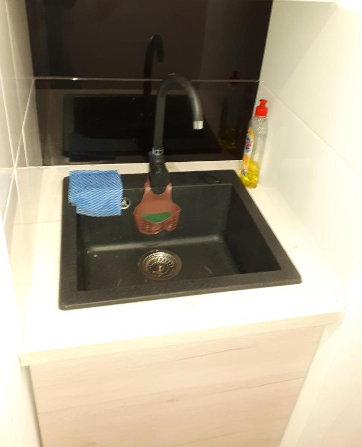 Apartamenty Centrum Mala Dwojeczka Blekitna Panoramiczna Balkonem Promenada Kielce Buitenkant foto