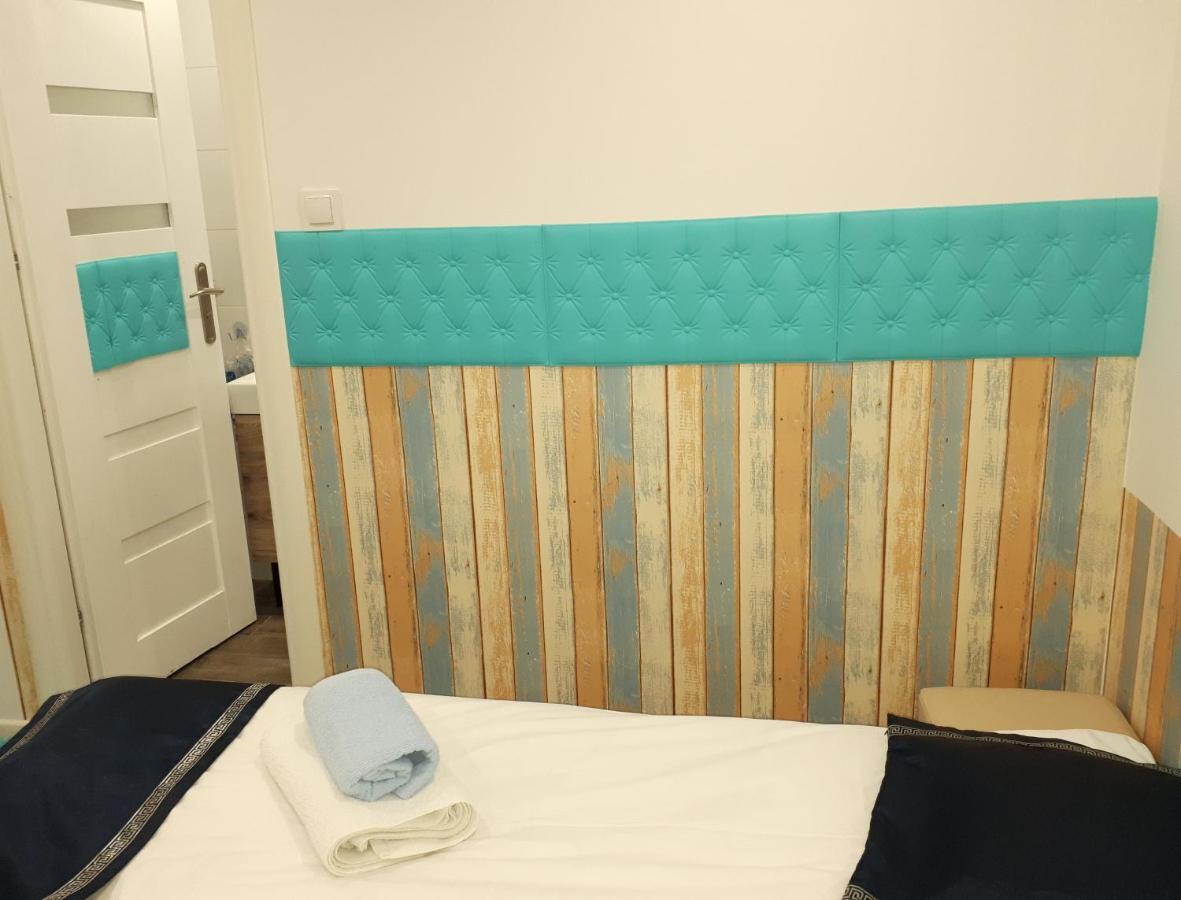 Apartamenty Centrum Mala Dwojeczka Blekitna Panoramiczna Balkonem Promenada Kielce Buitenkant foto