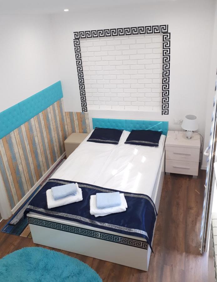 Apartamenty Centrum Mala Dwojeczka Blekitna Panoramiczna Balkonem Promenada Kielce Buitenkant foto