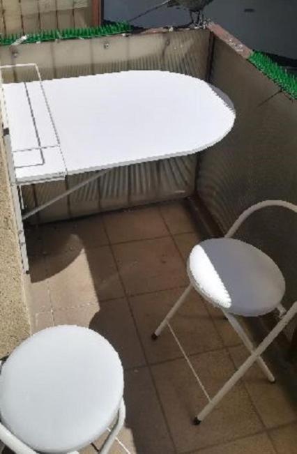 Apartamenty Centrum Mala Dwojeczka Blekitna Panoramiczna Balkonem Promenada Kielce Buitenkant foto